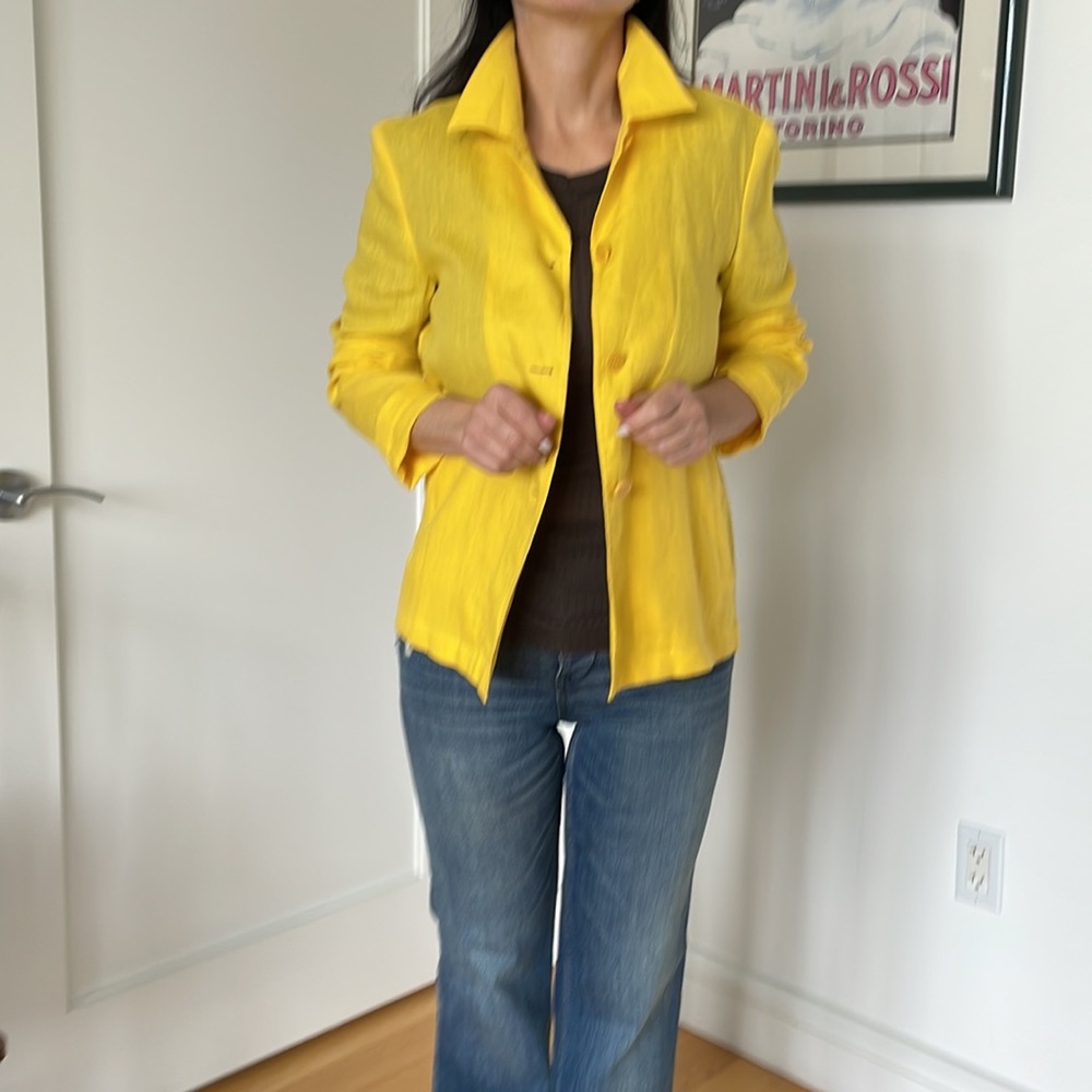 Escada light linen summer jacket